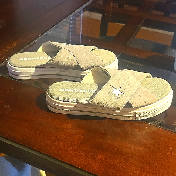 Converse slides - Picture 4 of 9